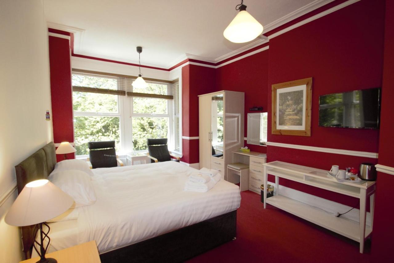 Bed and Breakfast The Dales à Harrogate Extérieur photo