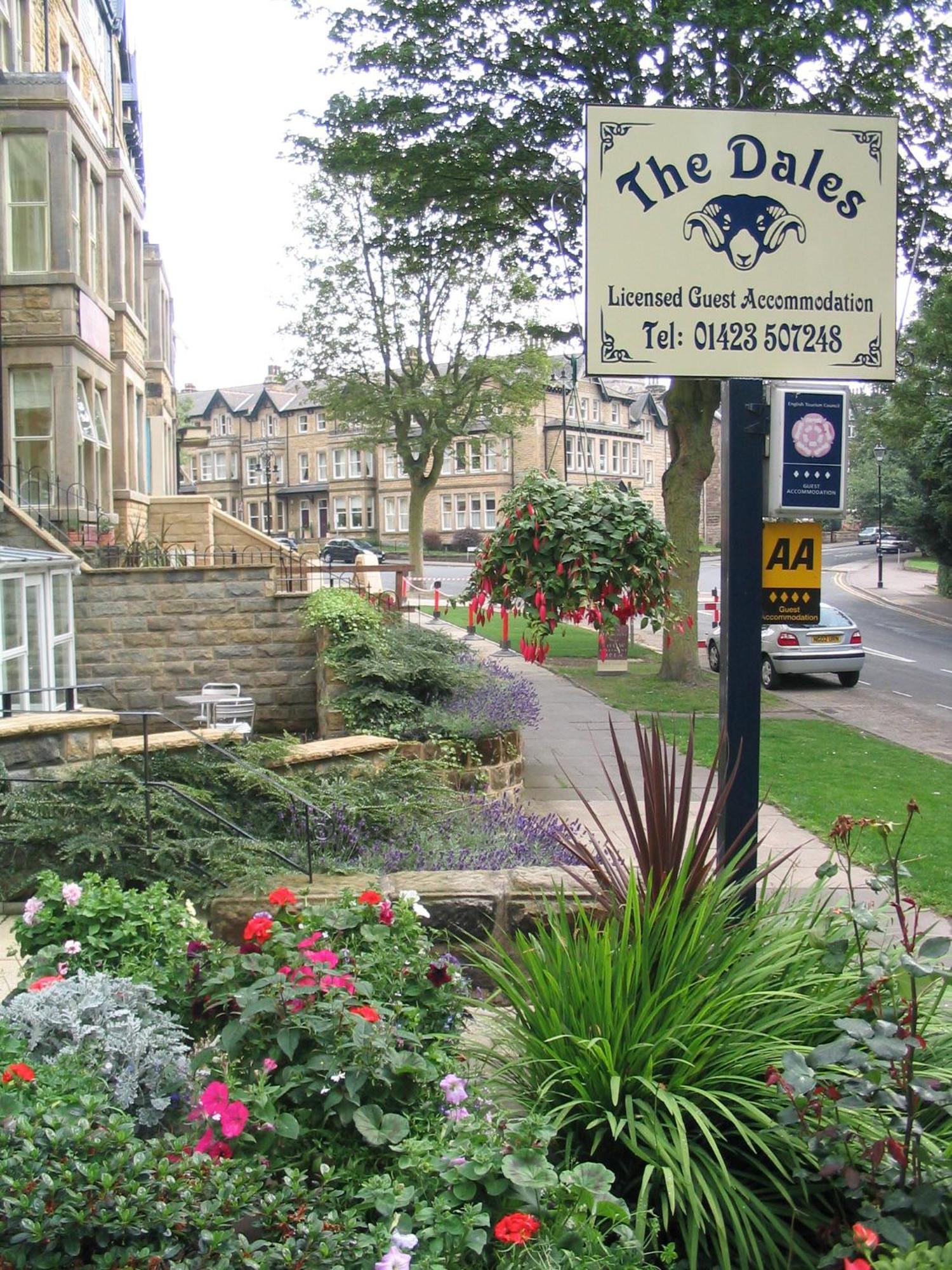 Bed and Breakfast The Dales à Harrogate Extérieur photo